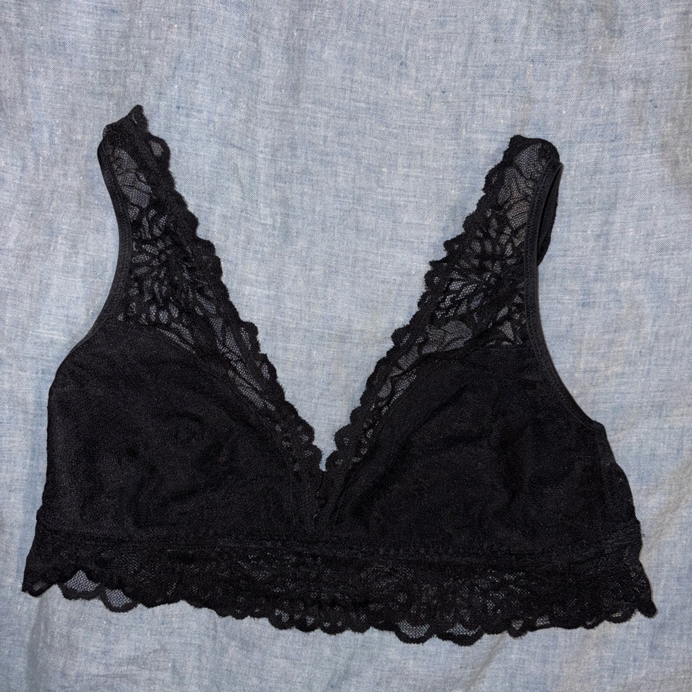 Victoria’s Secret Pink Lace Bralette